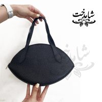 تصویر رو کیف دستی هلالی زنانه رنگ مشکی فلوتر